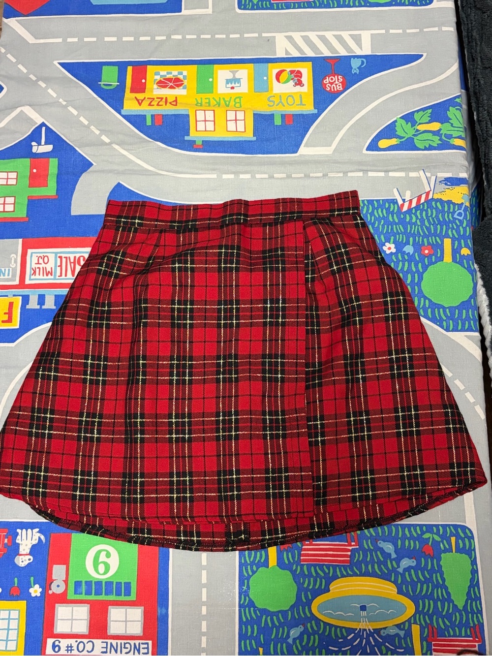 Red plaid mini skirt